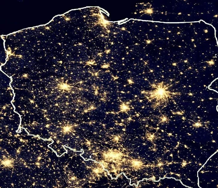 Польща вночі із космосу
