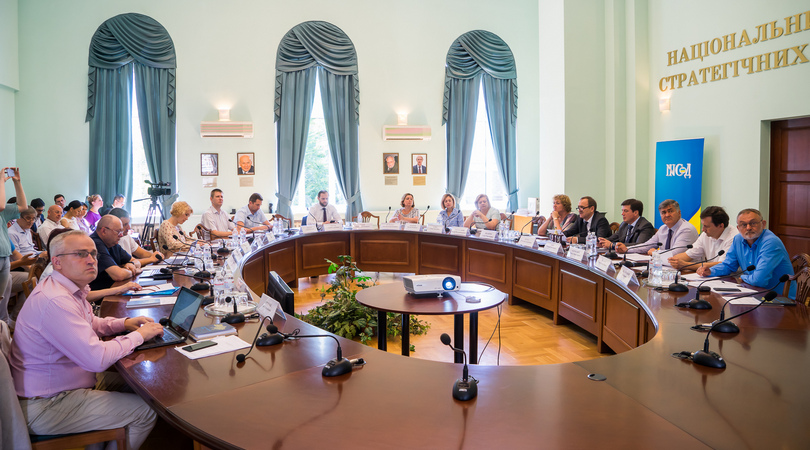 Єдність у розвитку! Записки з однойменного круглого столу